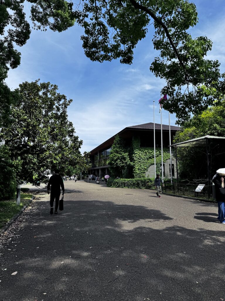 サボテン展・植物園会館